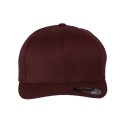 6477 Flexfit MAROON