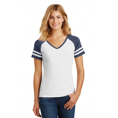 DM476 District DM476 Women's Game V-Neck Tee White/Heathered True Navy